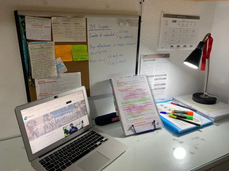 Estudiando con el aula online